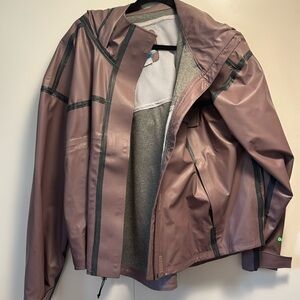 Columbia NWOT rain jacket